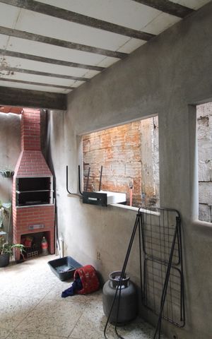Casa à venda com 130m², 2 quartos e 1 vagaÁrea de Serviço