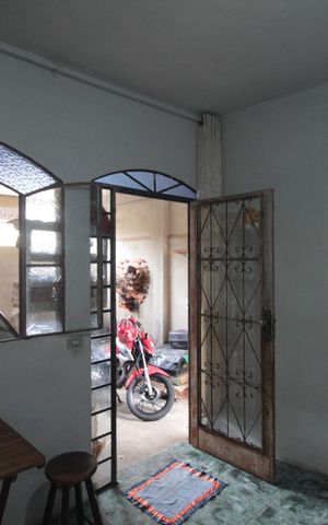 Casa à venda com 130m², 2 quartos e 1 vagaSala
