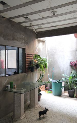 Casa à venda com 130m², 2 quartos e 1 vagaÁrea de Serviço