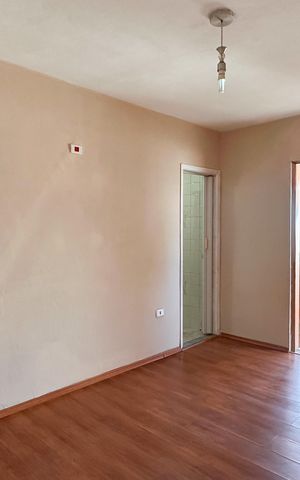 Casa à venda com 100m², 3 quartos e 1 vaga Casa à venda com 100m², 3 quartos e 1 vagaSuíte