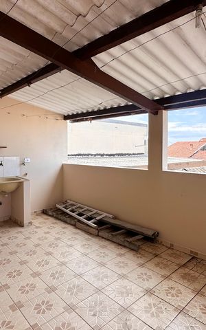 Casa à venda com 100m², 3 quartos e 1 vaga Casa à venda com 100m², 3 quartos e 1 vagaÁrea de Serviço