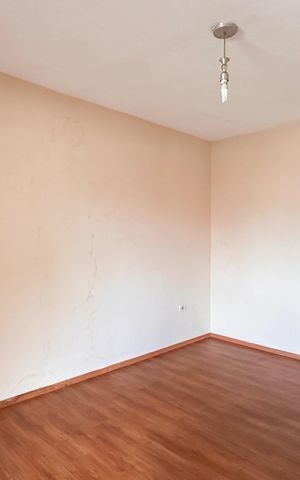 Casa à venda com 100m², 3 quartos e 1 vaga Casa à venda com 100m², 3 quartos e 1 vagaSuíte