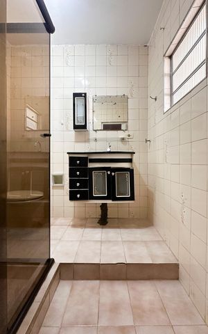 Casa à venda com 100m², 3 quartos e 1 vaga Casa à venda com 100m², 3 quartos e 1 vagaBanheiro da Suíte