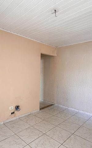 Casa à venda com 100m², 3 quartos e 1 vaga Casa à venda com 100m², 3 quartos e 1 vagaSala