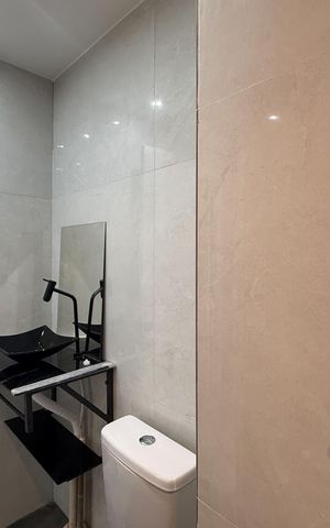 Apartamento à venda com 38m², 2 quartos e 1 vaga Apartamento à venda com 38m², 2 quartos e 1 vagaBanheiro