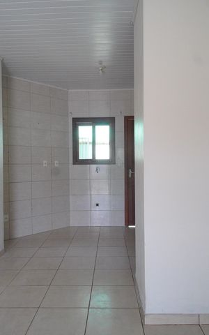 Casa para alugar com 90m², 2 quartos e 2 vagassala