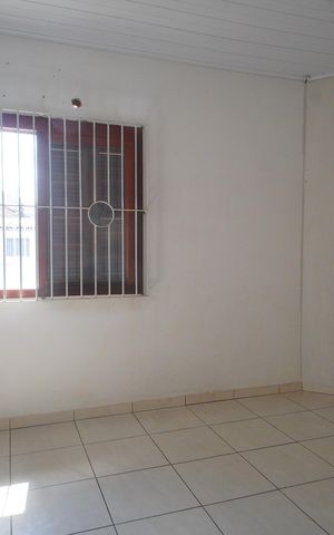 Casa para alugar com 90m², 2 quartos e 2 vagasQuarto 1