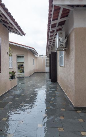 Casa à venda com 278m², 3 quartos e 4 vagas Casa à venda com 278m², 3 quartos e 4 vagasQuintal