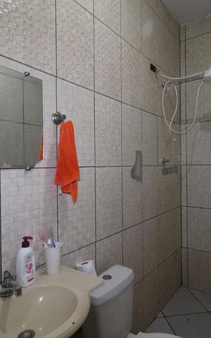 Casa à venda com 275m², 2 quartos e 2 vagas Casa à venda com 275m², 2 quartos e 2 vagasCasa 02