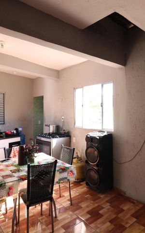 Casa à venda com 275m², 2 quartos e 2 vagas Casa à venda com 275m², 2 quartos e 2 vagasSala e Cozinha