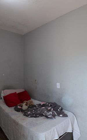 Casa à venda com 275m², 2 quartos e 2 vagas Casa à venda com 275m², 2 quartos e 2 vagasQuarto 1