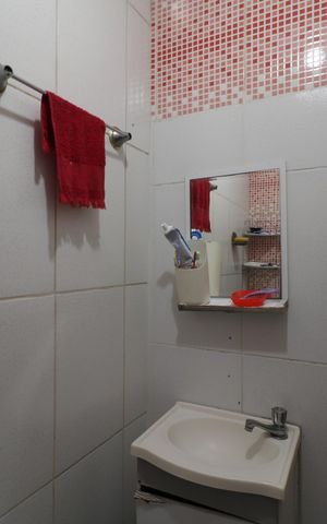 Casa à venda com 275m², 2 quartos e 2 vagas Casa à venda com 275m², 2 quartos e 2 vagasBanheiro