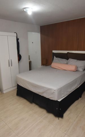 Casa à venda com 153m², 4 quartos e 1 vaga Casa à venda com 153m², 4 quartos e 1 vagaSuite