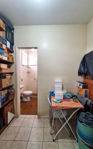 Casa de condomínio à venda com 270m², 4 quartos e 2 vagas Casa de condomínio à venda com 270m², 4 quartos e 2 vagasQuarto de Serviço