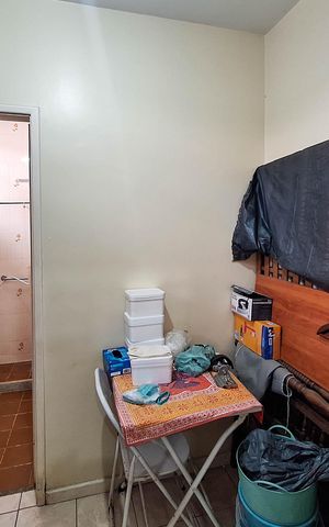 Casa de condomínio à venda com 270m², 4 quartos e 2 vagas Casa de condomínio à venda com 270m², 4 quartos e 2 vagasQuarto de Serviço