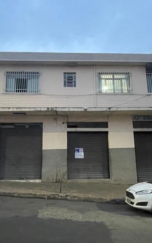 Casa à venda com 370m², 5 quartos e 5 vagas