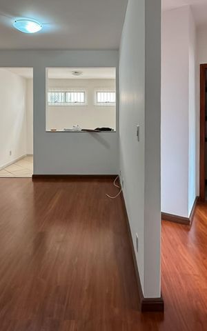 Apartamento para alugar com 105m², 3 quartos e 1 vaga Apartamento para alugar com 105m², 3 quartos e 1 vagaSala