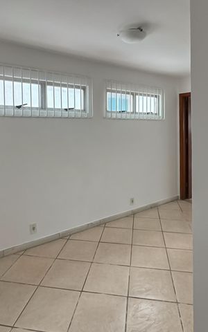 Apartamento para alugar com 105m², 3 quartos e 1 vaga Apartamento para alugar com 105m², 3 quartos e 1 vagaSala