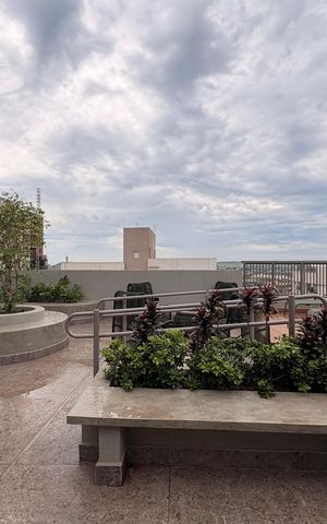 Apartamento para alugar com 67m², 2 quartos e 1 vaga Apartamento para alugar com 67m², 2 quartos e 1 vagaÁrea comum - Piscina