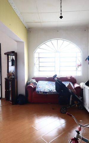 Casa à venda com 300m², 5 quartos e 5 vagasSala