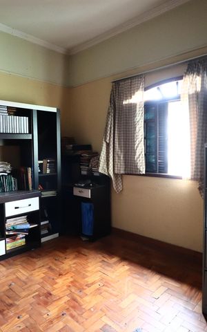 Casa à venda com 300m², 5 quartos e 5 vagasQuarto 