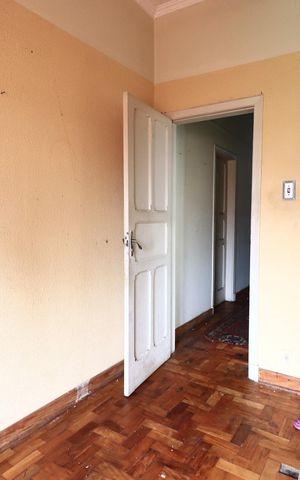 Casa à venda com 300m², 5 quartos e 5 vagasSuíte