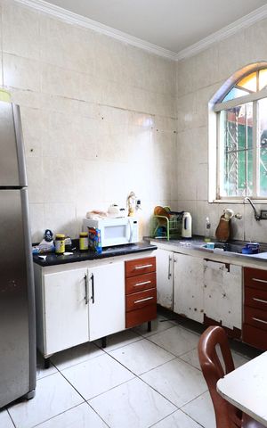 Casa à venda com 300m², 5 quartos e 5 vagasCozinha