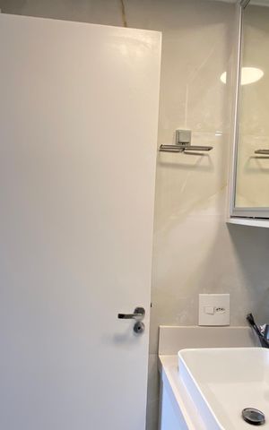 Apartamento à venda com 47m², 2 quartos e 2 vagas Apartamento à venda com 47m², 2 quartos e 2 vagasBanheiro