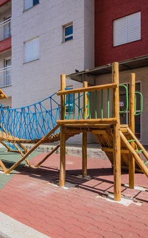 Apartamento à venda com 57m², 2 quartos e 1 vaga Apartamento à venda com 57m², 2 quartos e 1 vagaÁrea comum - Playground