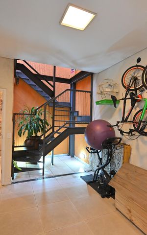 Casa à venda com 260m², 3 quartos e 1 vagaLavanderia