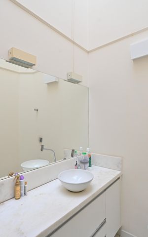 Casa à venda com 260m², 3 quartos e 1 vagaBanheiro Social