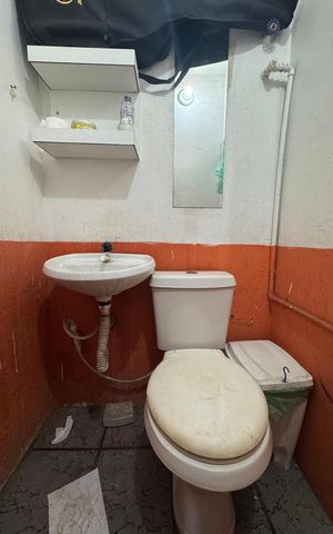 Casa à venda com 250m², 2 quartos e 2 vagasBanheiro da Loja