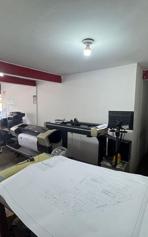 Casa à venda com 250m², 2 quartos e 2 vagasLoja