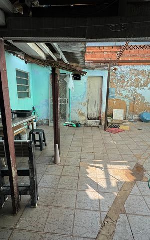 Casa à venda com 250m², 2 quartos e 2 vagasÁrea de Serviço