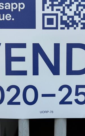 Casa à venda com 250m², 2 quartos e 2 vagasCódigo da Placa 