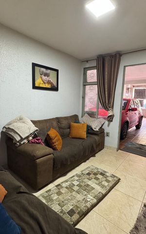Casa à venda com 250m², 2 quartos e 2 vagasSala