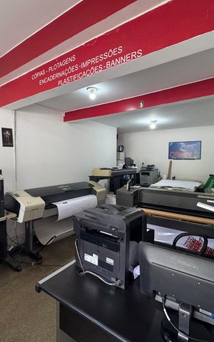 Casa à venda com 250m², 2 quartos e 2 vagasLoja