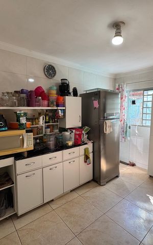 Casa à venda com 250m², 2 quartos e 2 vagasCozinha