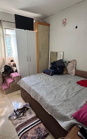Casa à venda com 250m², 2 quartos e 2 vagasSuíte 