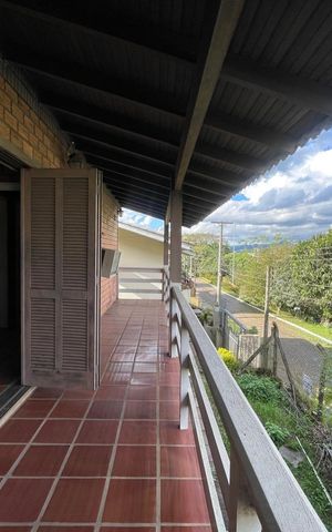Casa à venda com 120m², 2 quartos e 1 vaga