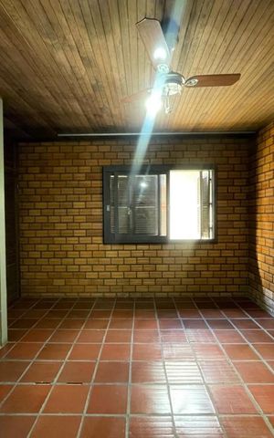 Casa à venda com 120m², 2 quartos e 1 vaga