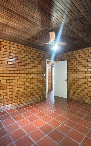 Casa à venda com 120m², 2 quartos e 1 vaga
