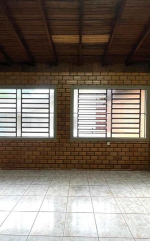 Casa à venda com 120m², 2 quartos e 1 vaga