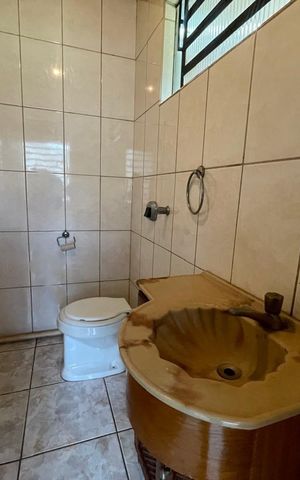 Casa à venda com 120m², 2 quartos e 1 vaga