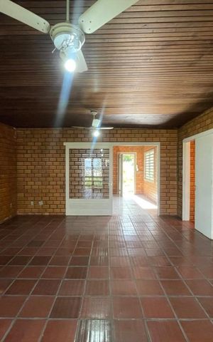 Casa à venda com 120m², 2 quartos e 1 vaga