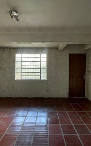 Casa à venda com 120m², 2 quartos e 1 vaga