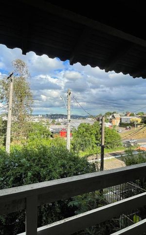 Casa à venda com 120m², 2 quartos e 1 vaga