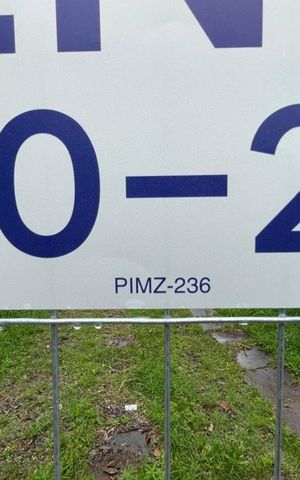 Casa à venda com 120m², 2 quartos e 1 vaga Casa à venda com 120m², 2 quartos e 1 vagaPlaca Instalada em 16/10/2026 - Cod.PIMZ-236