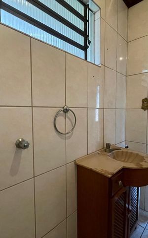 Casa à venda com 120m², 2 quartos e 1 vaga