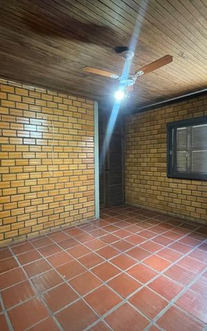 Casa à venda com 120m², 2 quartos e 1 vaga